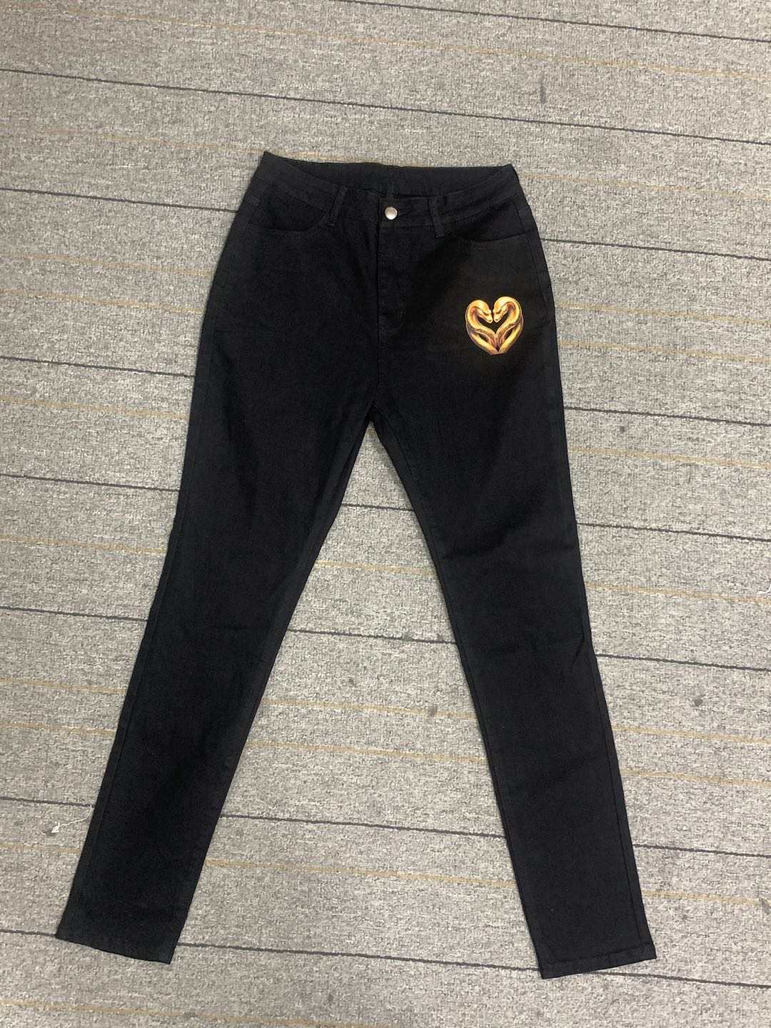 ISSI "Curved" Hi-rise Jeans
